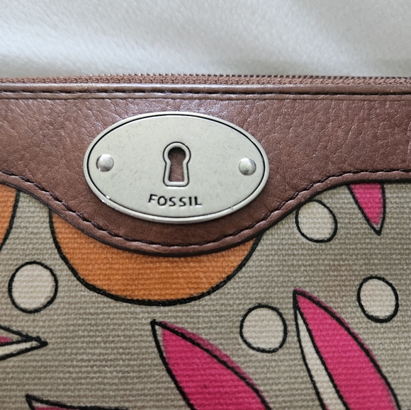 Fossil Wallet - Picture 2 of 8